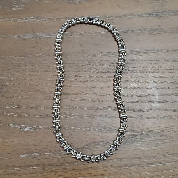 Silver , gold tone link necklace with claw clasp. - Picture 1 of 4